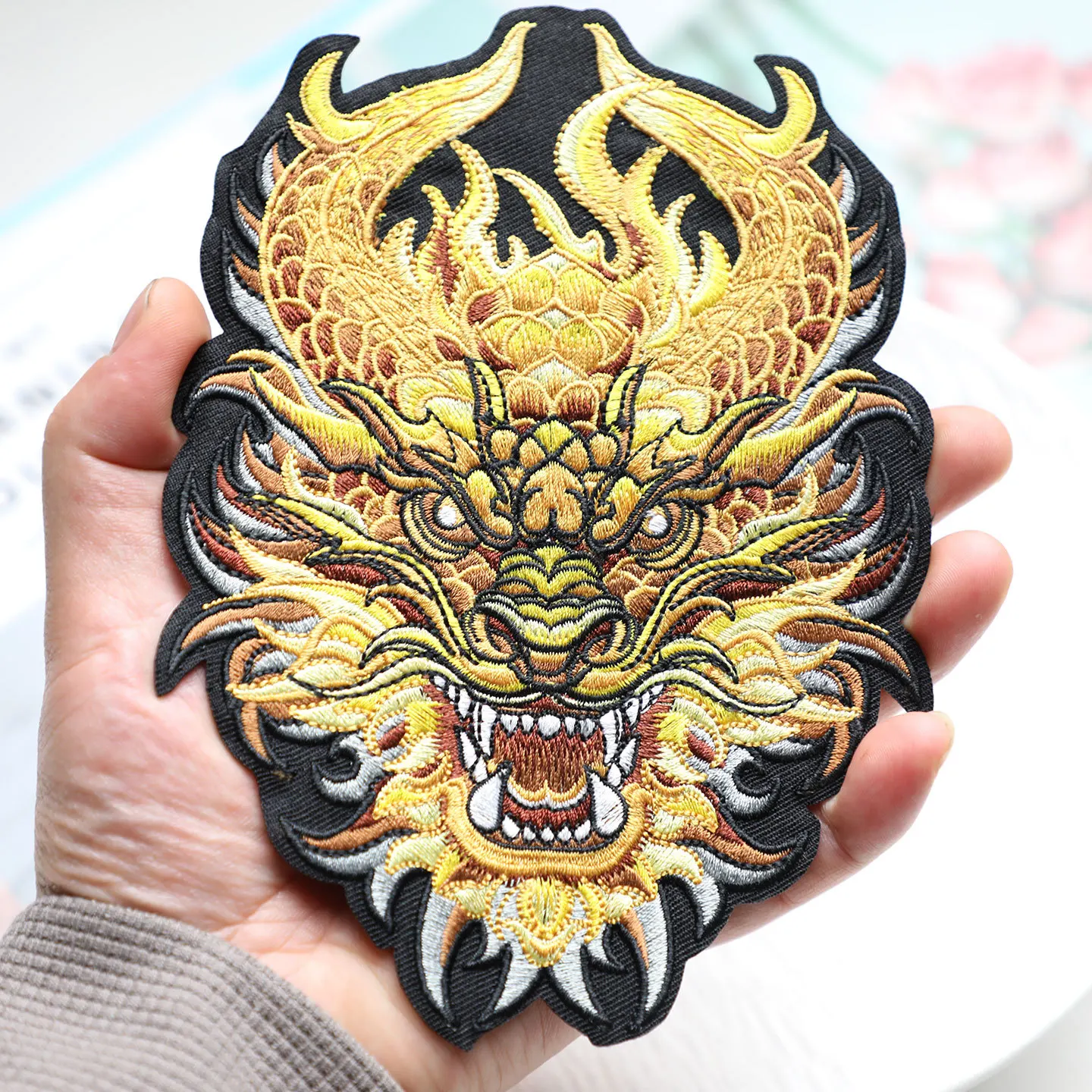 1 x chinesischer Drachenkopf-Stickerei-Patch, große Aufbügel-Applikation für Jacken auf der Rückseite, Punk-Motorrad-Stil, DIY-Mode-Dekor