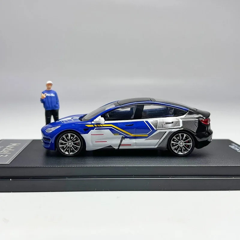 1:64 Model 3 Collectible Diecast – Mechanical Livery
