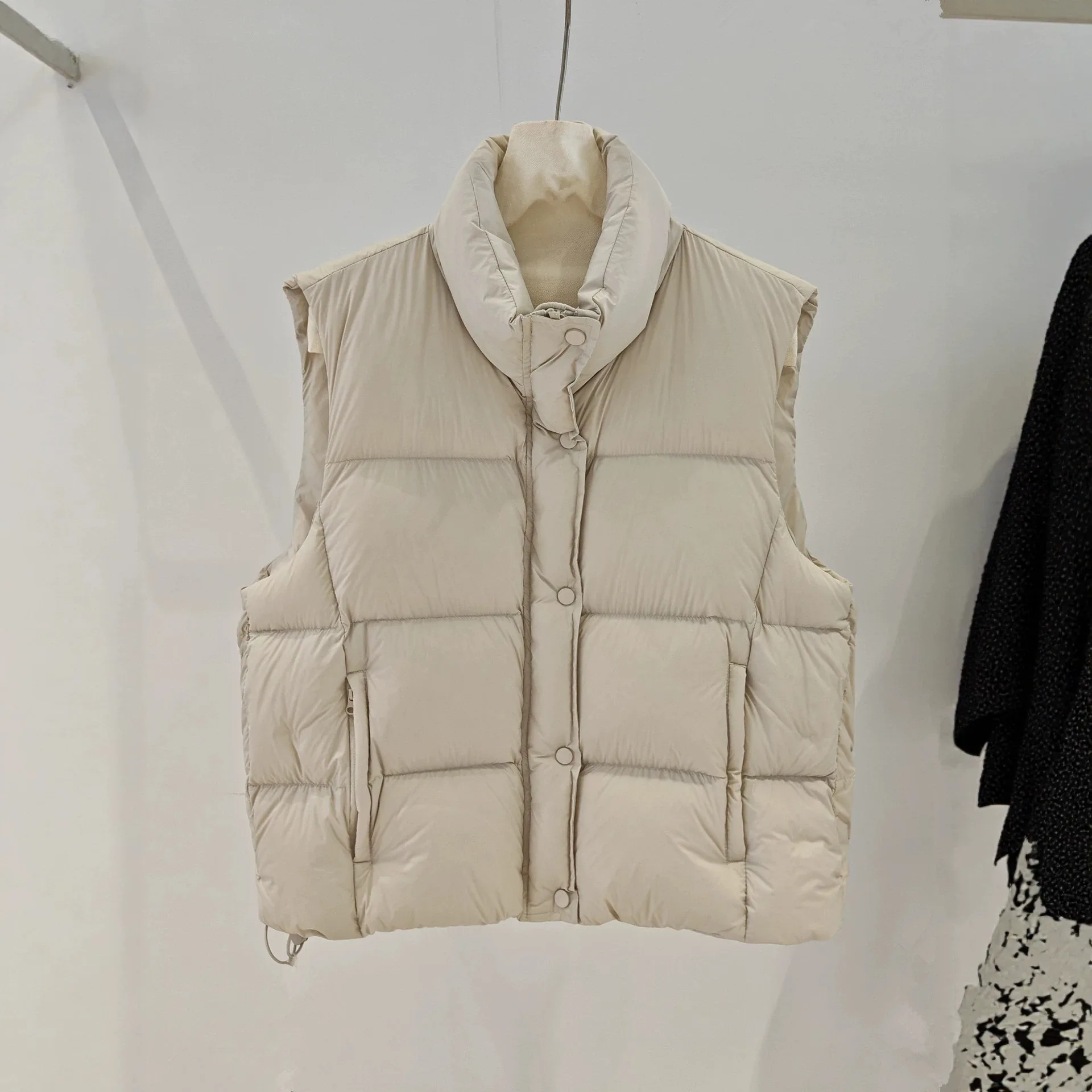 Autumn Winter Stand Collar Puff Down Vest Female Waterproof Sleeveless Zipper Waistcoat Women White Duck Down Quilted Vest