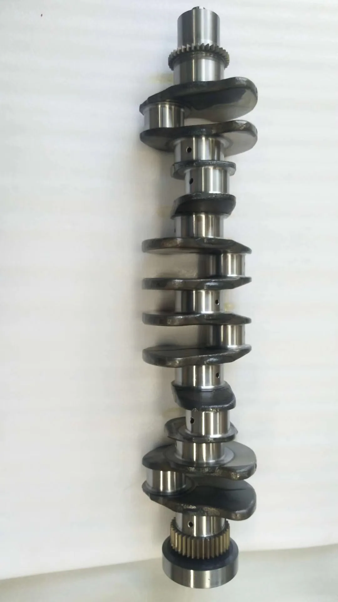 

Dongfeng Tianjin DCEC Dongfeng Cummins ISDE Engine Accessories Crankshaft 4934862 3974538 5301009 3968165