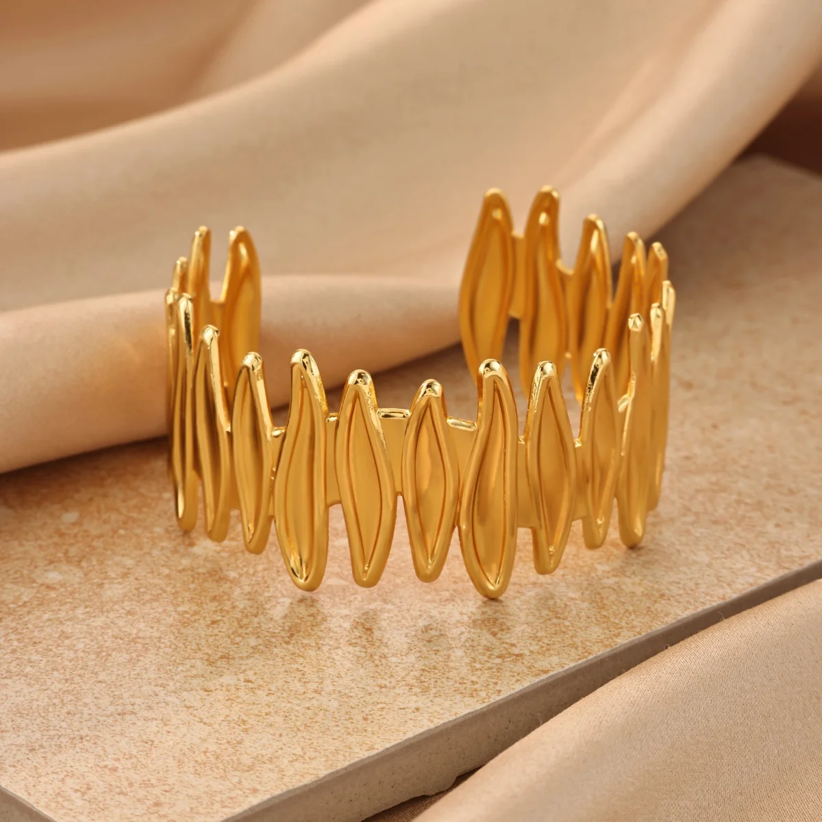 Vintage Geometric Bullet Bangle For Women Gold Color Stainless Steel Multi-element Bangle Bracelet Wedding Party Fashion Jewelry