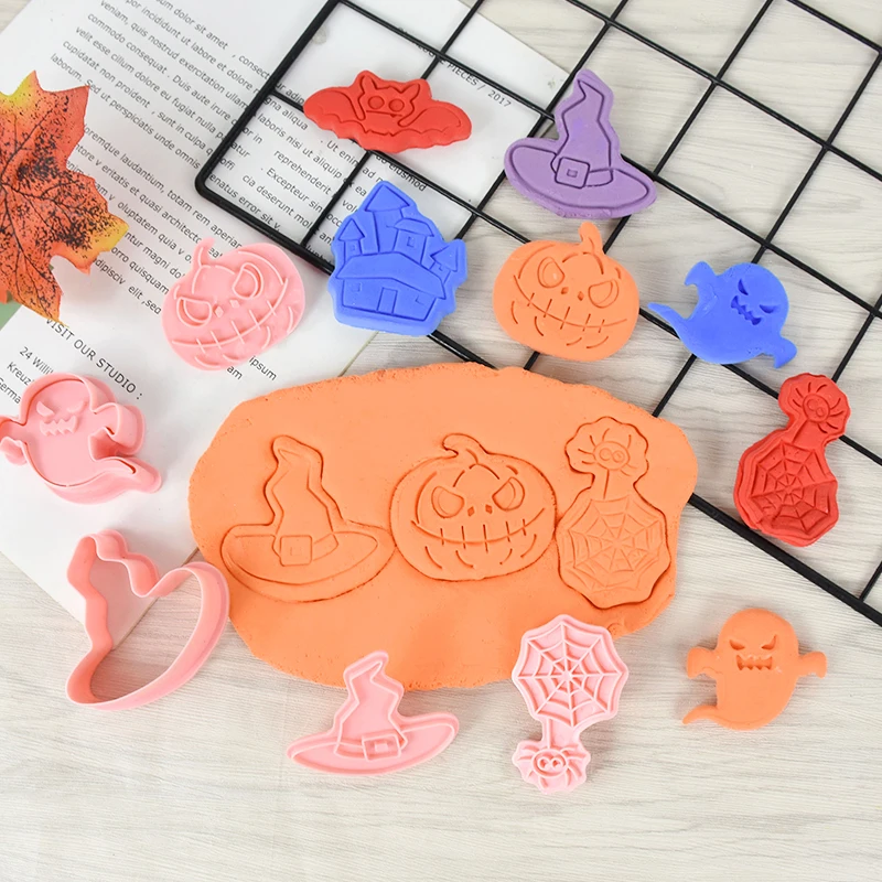 8Pcs Halloween Cookie Cutters Cartoon Pumpkin Ghost Cat Pressable Biscuit Stamp Mold Halloween DIY Baking Cake Decorating Tools