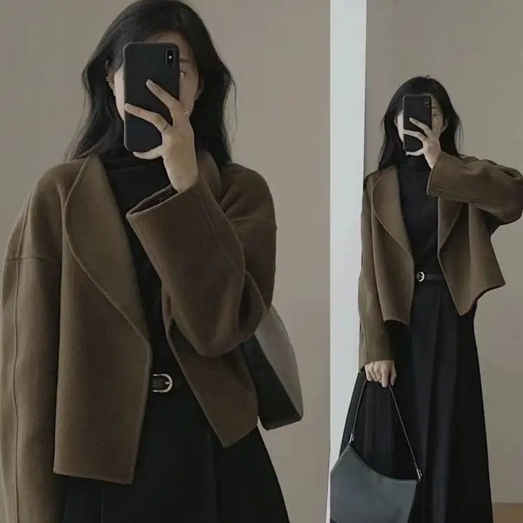 Hepburn Style Short Woolen Coat, Women's Autumn and Winter Thick Small Suit, Double-sided Cashmere High-end Woolen Coat