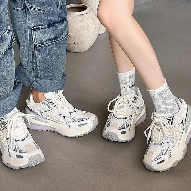 

Women's Sporty Casual Shoes Breathable Mesh Lined Thick Bottomed Dad Sneakers Versatile Summer Winter Spring Autumn Wear