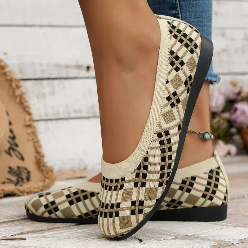 Women New Mesh Breathable Sneakers Women Autumn Light Slip on Casual Shoes Ladies Round Toe Flat Loafers Socks Shoes Big Size 43