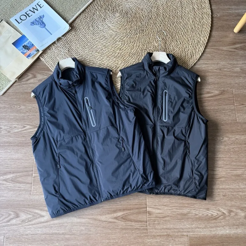 men-lightweight-warm-vest-sleeveless-jacketwaterproof-seam-zipper-pocket-outdoor-gilet-for-autumn-winter-hiking-camping-daily