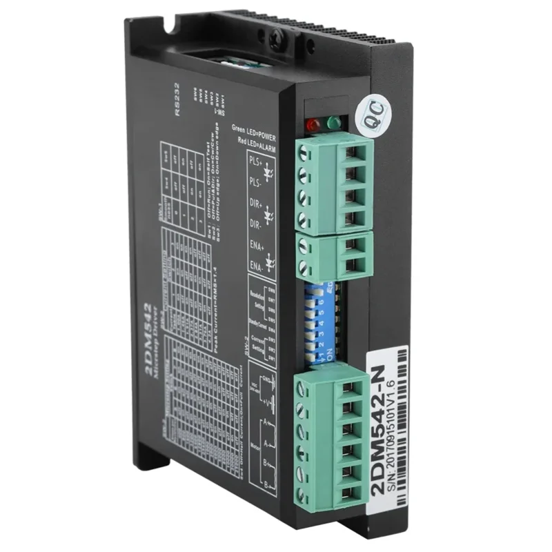 El controlador de motor digital bifásico 2DM542 es adecuado para motores paso a paso 42/57/86 (NEMA17 / 23/34) 1.0-4.2A en máquina CNC