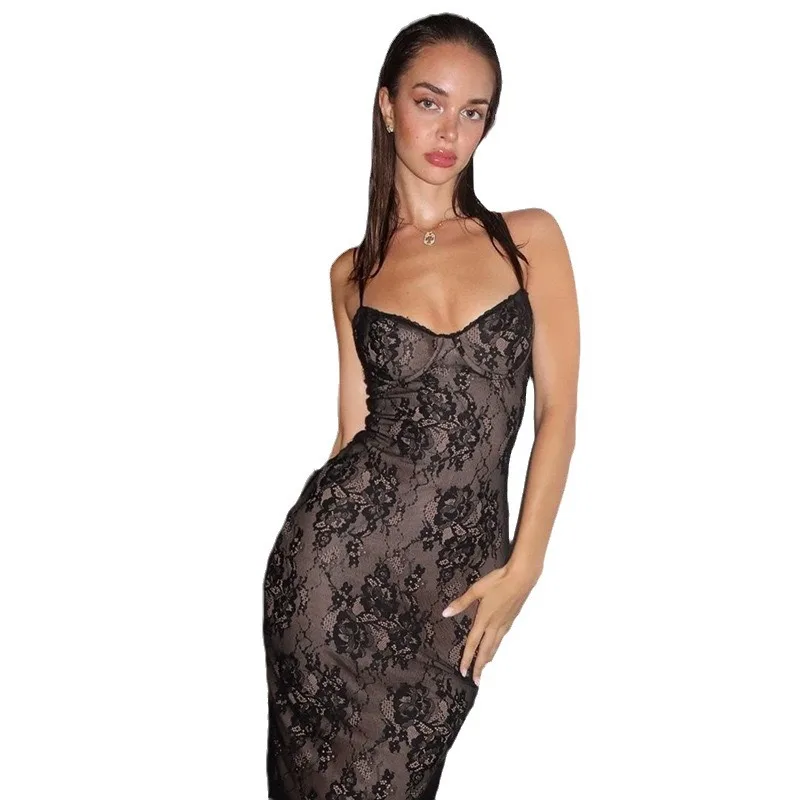 2024 Neuer Sommer europäischer und amerikanischer Amazon Low-Cut-Spitzen-Hosenträgerrock Schmal geschnittenes, hüftumwickeltes Kleid Damenbekleidung