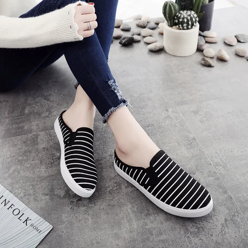 Cresfimix Fashion Sweet Round Toe Black & White Stripe Spring Slip on Flat Shoes for Women Student School Work Hotel Shoes A931