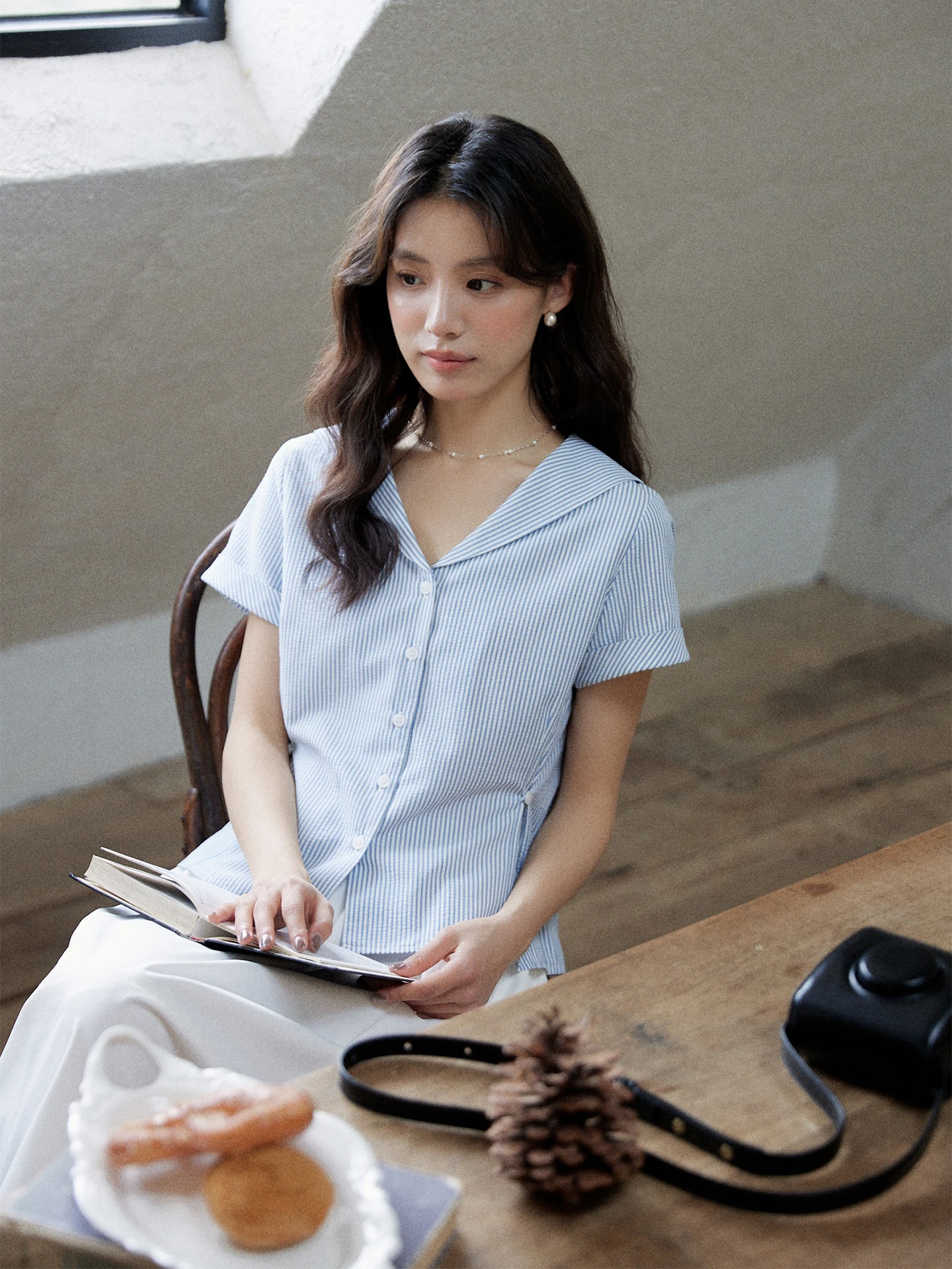 

MIXABO Blue Striped Shirt Women's Short Style Slim Fit Naval Collar Short Sleeve Top French Style Cotton Polyester Blend