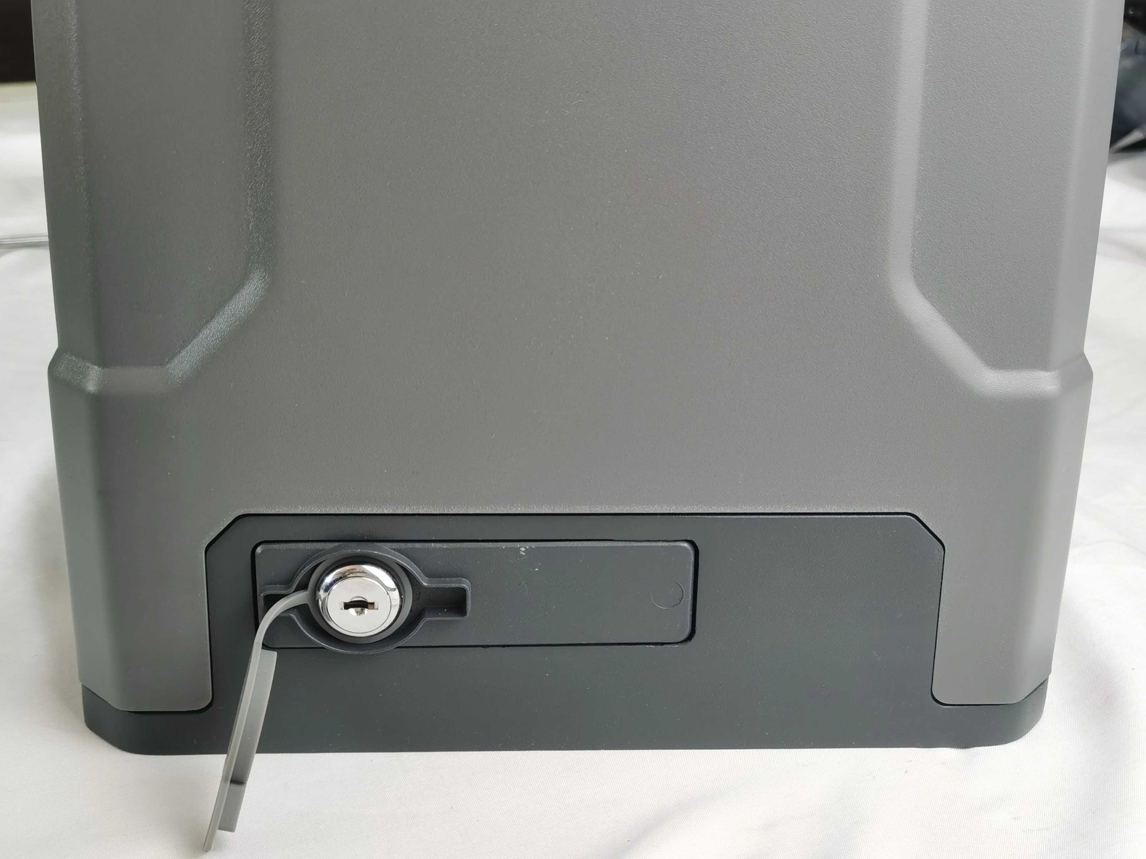 Zwaar uitgevoerde versnelling Optionele batterijback-up Automatische deuroperator Dc 24v motor Schuifpoortaandrijvingen 800kg