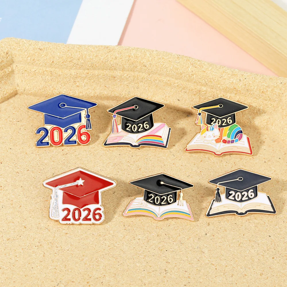 2026 Graduation Commemorative Brooch Bachelor's Hat Book Badge Commemorative Gift Exquisite Fashion Personalized Wholesale