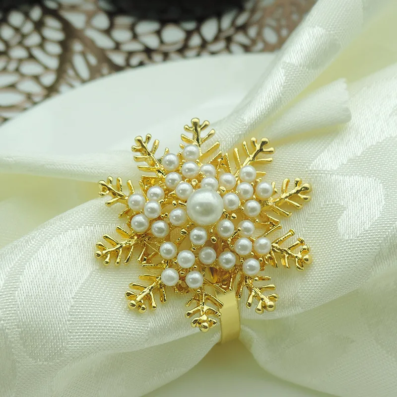 

6PCS Christmas hollow snowflake napkin ring metal napkin ring hotel holiday napkin buckle tableware decorations High Quality