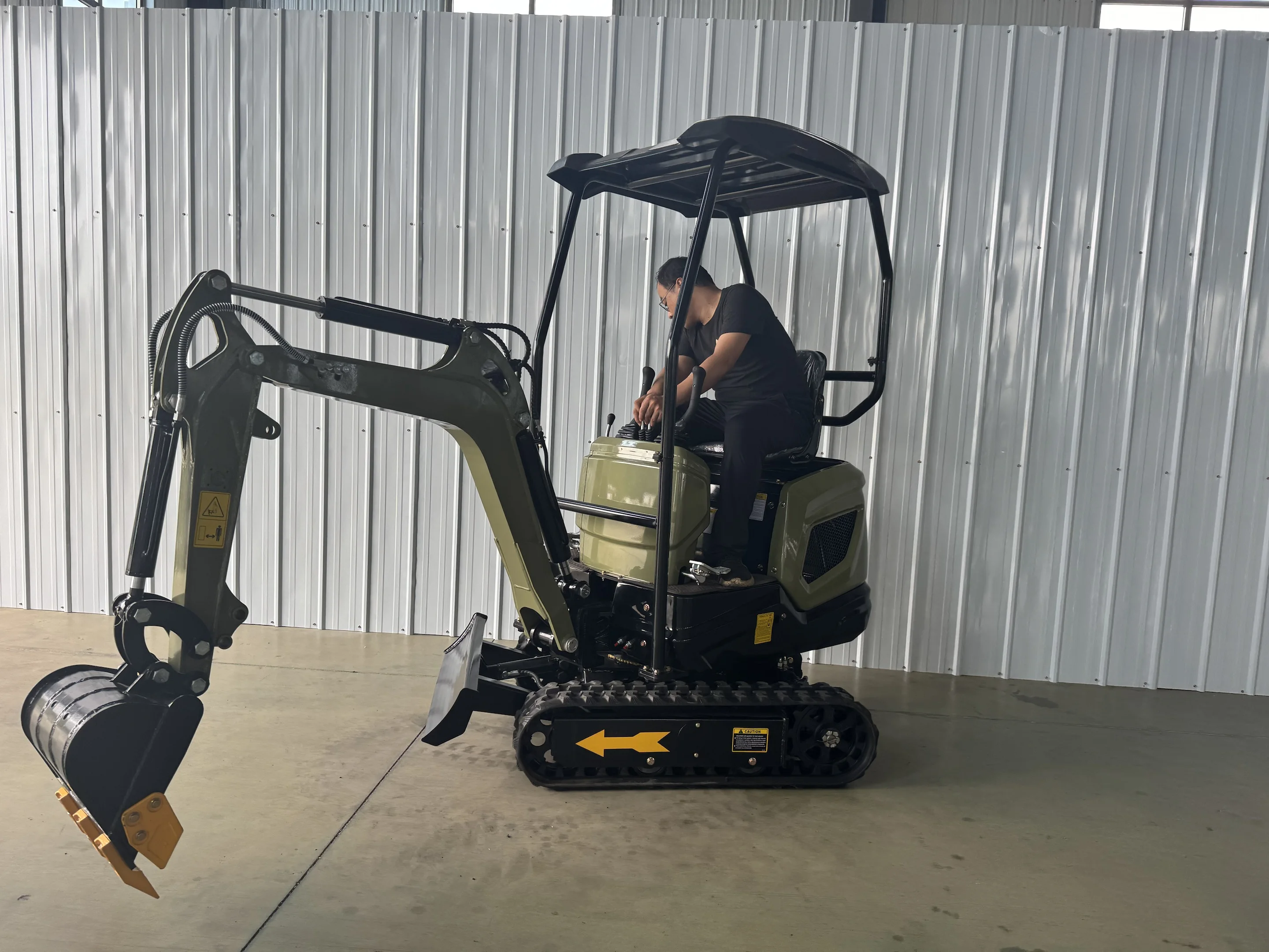 

Экскаватор 1,2 тонны, гусеничный экскаватор, 1 тонна, 1,2 тонны, фермерский садовый экскаватор, мини-экскаватор на продажу