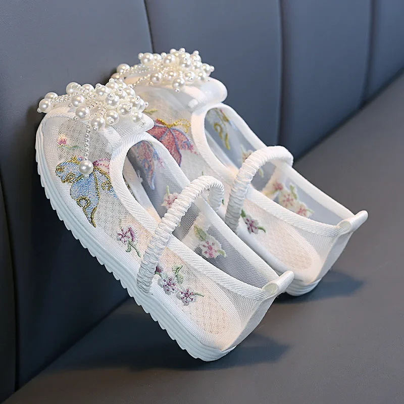 2025 Girls Flowers Butterfly Embroidered Shoes Mesh Shoes Chinese Traditional Non-slip Beading Princess Dancing Flats 25 to 36