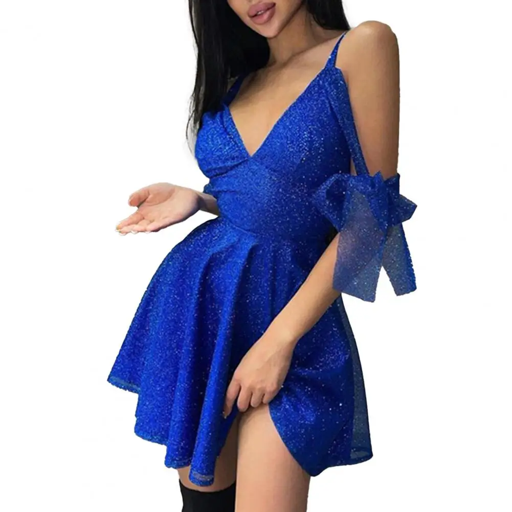 Sexy Frauen Pailletten Glitzer Kleid tief V-Ausschnitt Halfter solide funkelnde Schlinge Schnürung kurze Mini kleid Abend Party Kleid Club Kleid