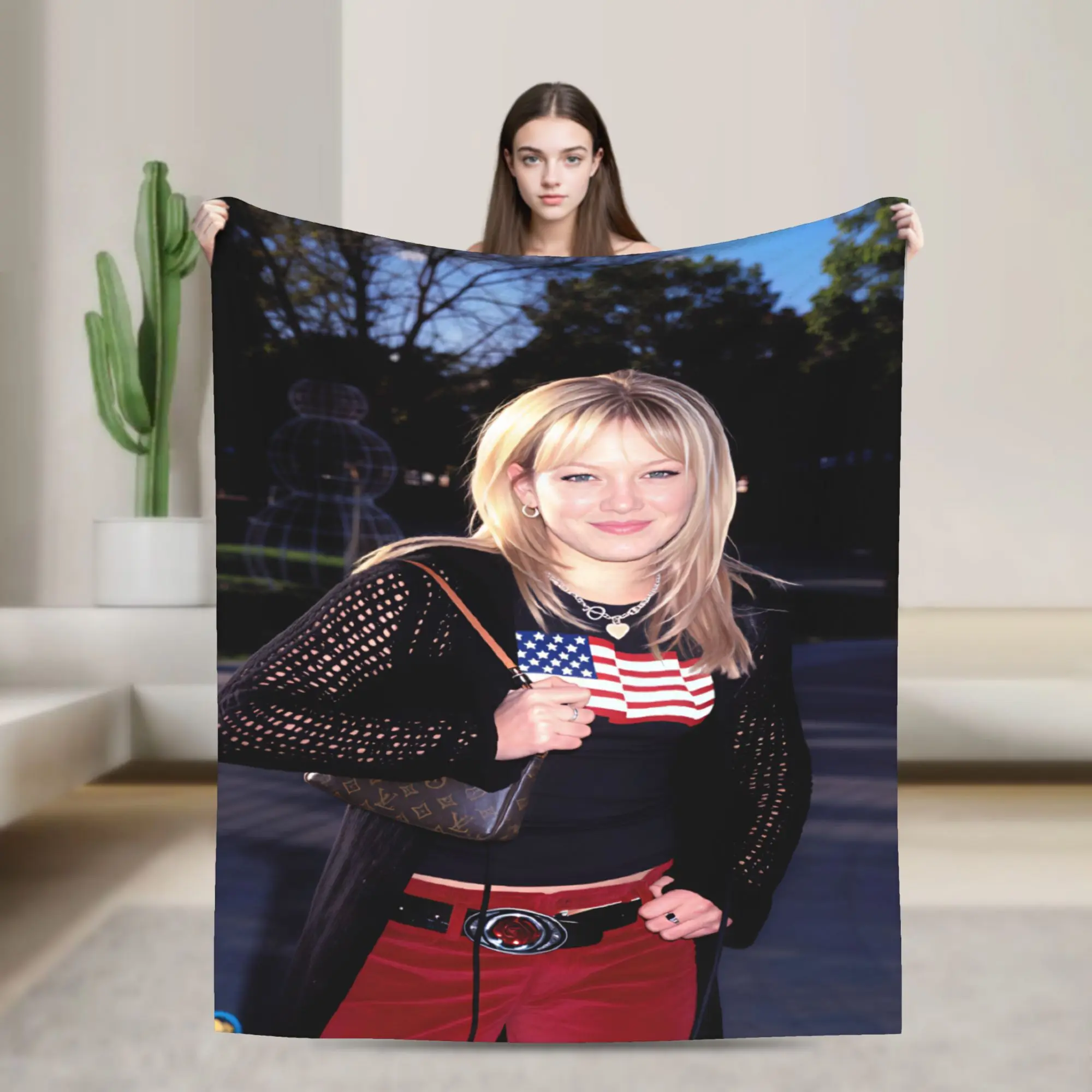 Hilary Duff Lizzie McGuire Soft Blanket  Travel Office Plush Bedding Throws Fluffy Home Decor Flannel Bedspread Sofa Bed Cover