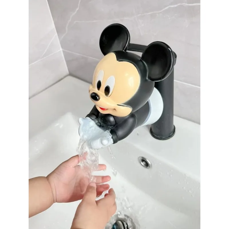 Mickey and Minnie animation peripheral creative funny faucet extender home bathroom faucet children\'s anti-splash water artifact