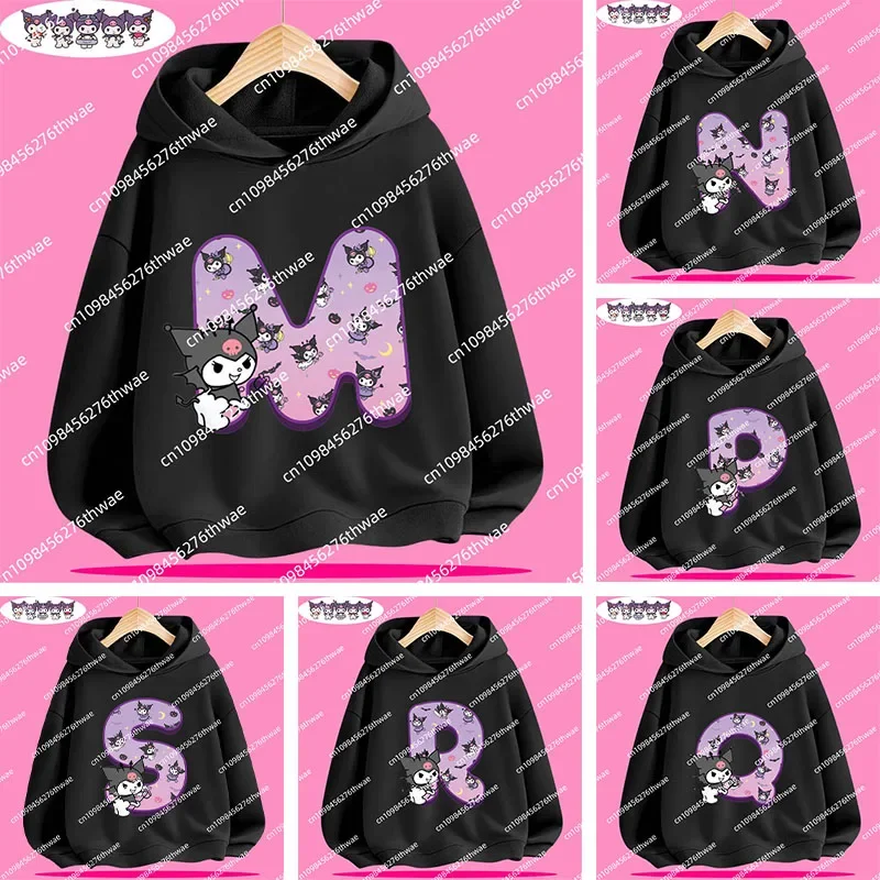 

2025 Новая модель детской рубашки с капюшоном с буквой A-Z Kuromi из серии Sanrio — повседневная рубашка с милым принтом для девочек с мультяшным принтом