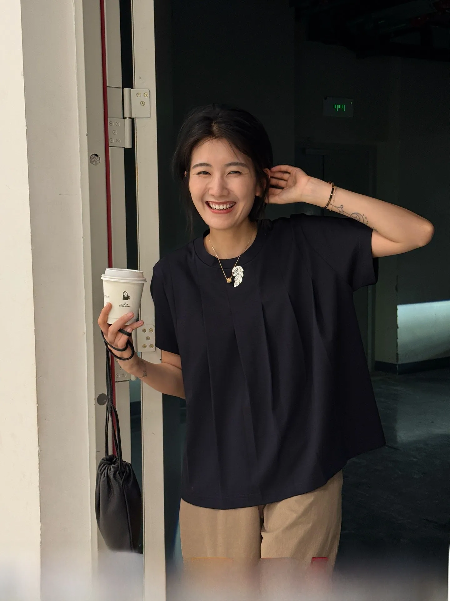 

Langqing Summer New Loose Sle Women's Cotton irt Embroidered Pleated Pure Color Top Breathable Sweat Absorbent ort Sve