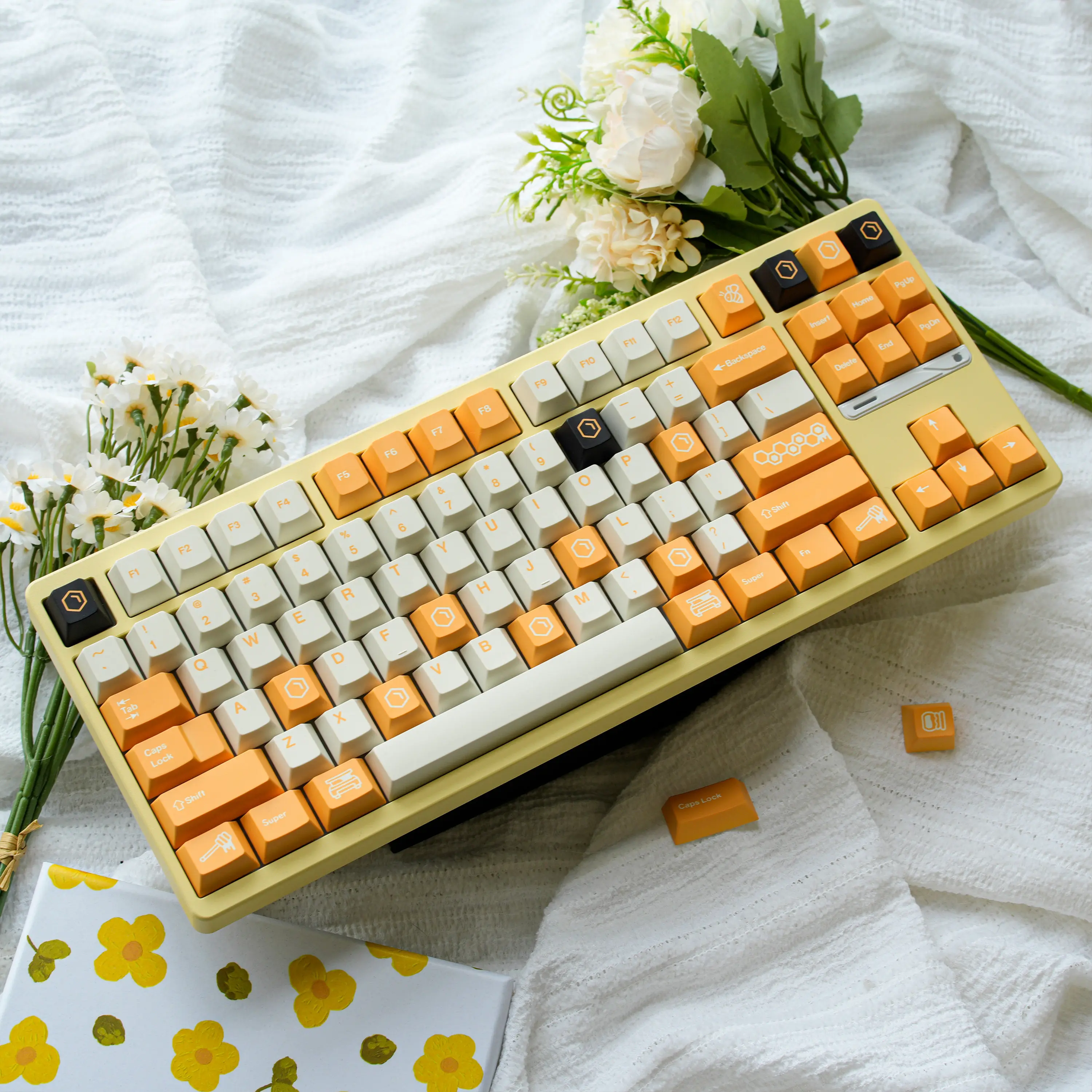 Orange White PBT Keycaps Cherry Profile 5-Sided Dye-Sublimation Custom Keycap Set for MX Mechanical Keyboards