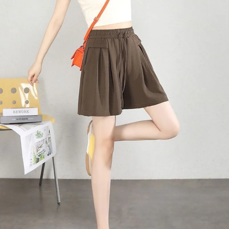 شورت نسائي على شكل حرف a ثنى واسع الساق من الحرير الجليدي ملابس خروج مريحة يومية كل مباراة صيفية غير رسمية برباط أنيقة شعبية Y2k Ins