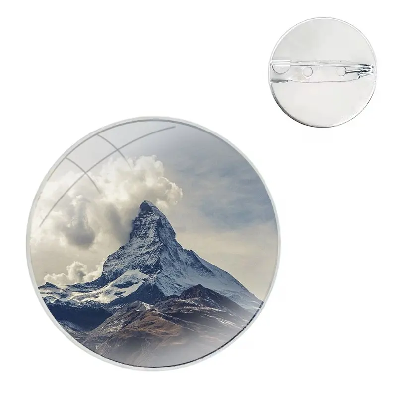 Broches de metal para roupas e mochila decoração, pinos, crachá, pico da montanha, neve, fumaça branca, presente