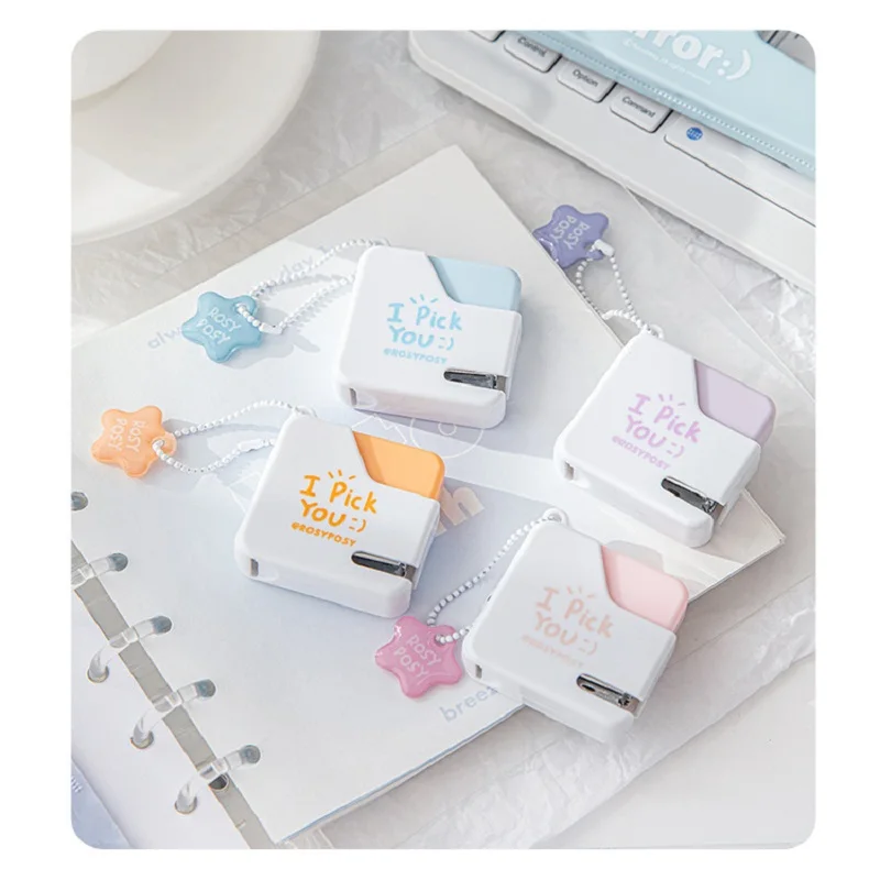 RosyPosy Mini grapadora portátil, 40 agujas No.10 integradas, papelería de cubitos de azúcar pequeños, viajes, hogar, estudiantes, accesorios de uso en oficinas