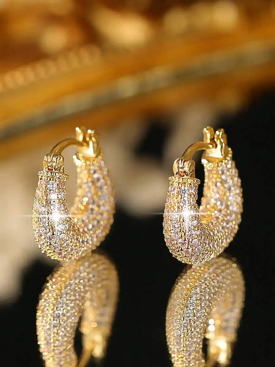 

Золотистые серьги-кольца, полностью инкрустированные кубическим цирконием, сверкающие эффектные украшения для женщин