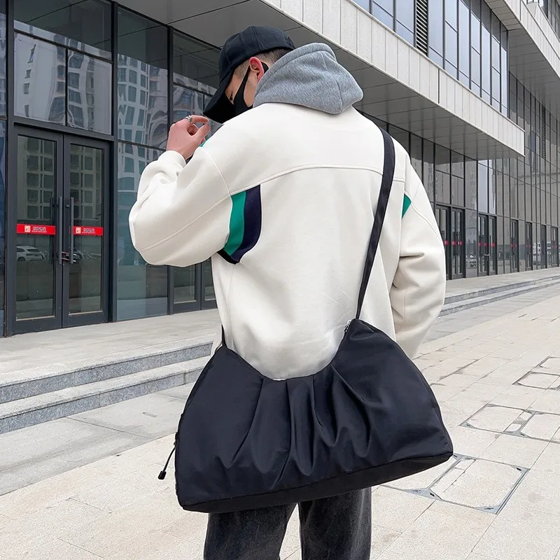 Fitness bag, multi-functional, light and casual, storage bag, available for men and women to travel