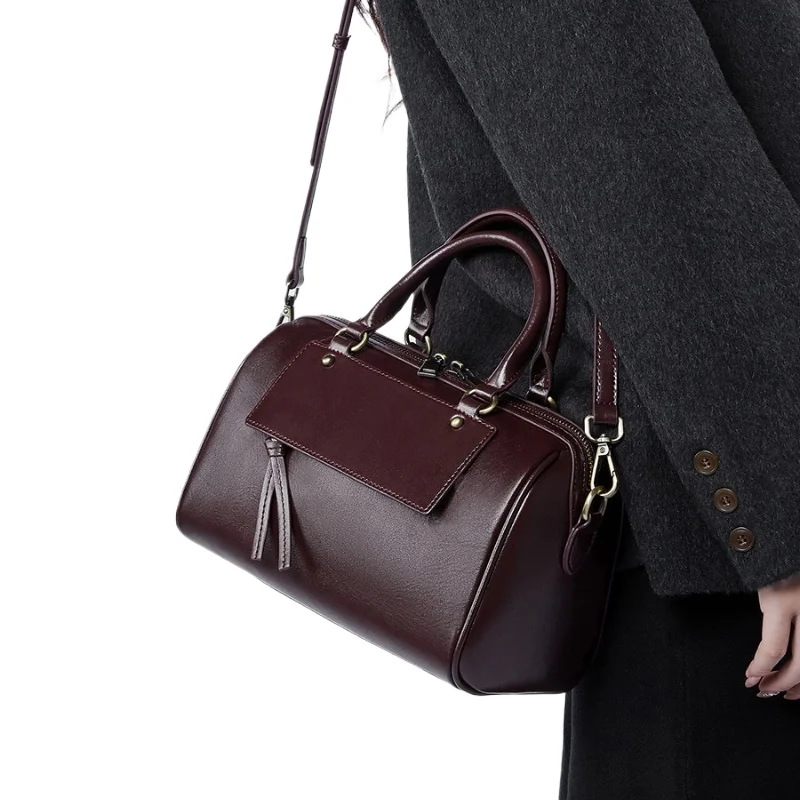 

Designer Women's Bag 2025 Genuine Leather Boston Pillow Bag New Autumn Leather Shoulder Crossbody Bag for Women High Quality 100
