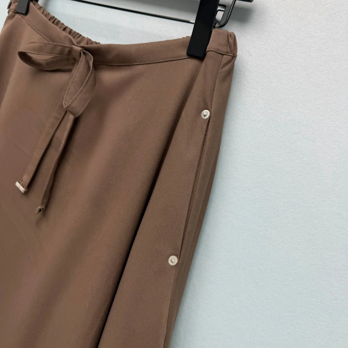 2026 High Quality Women's Korean style Elastic Waist Strap, Large Swing Half length Long Skirt2026010205