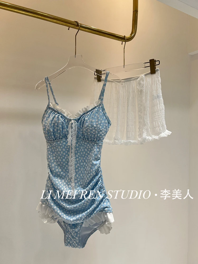 

New Sweet and Skinny Lace Skirt style one-piece swimsuit for women, two-piece set