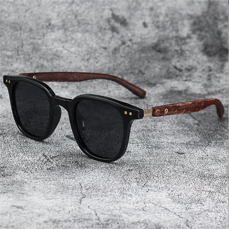 

Retro wood grain polarized sunglasses Frosted black glasses Grey fashionable casual sun visor