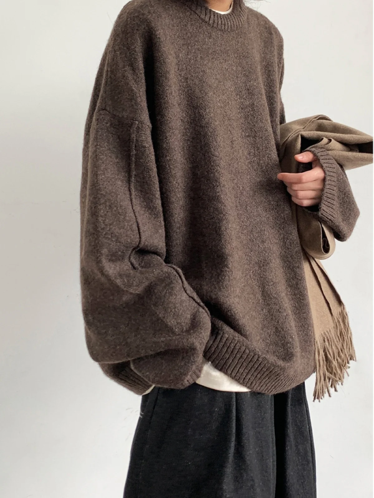 Jiwuus Autumn and Winter Japan fashion Retro Solid Knit Boys and Girls Preppy Loose Neutral Maillard Sweater