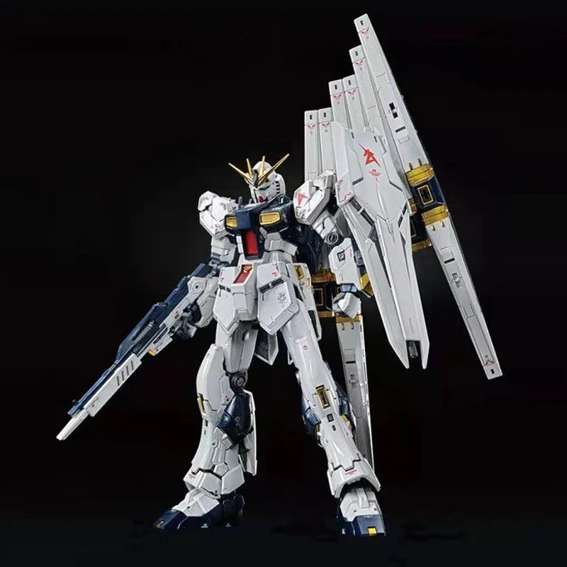 Bandai-Kit de modelo de Gundam, figura de Anime RG 1/144 V, Gundam, colección de acabado de titanio, figuras de acción de Gunpla, juguetes para niños