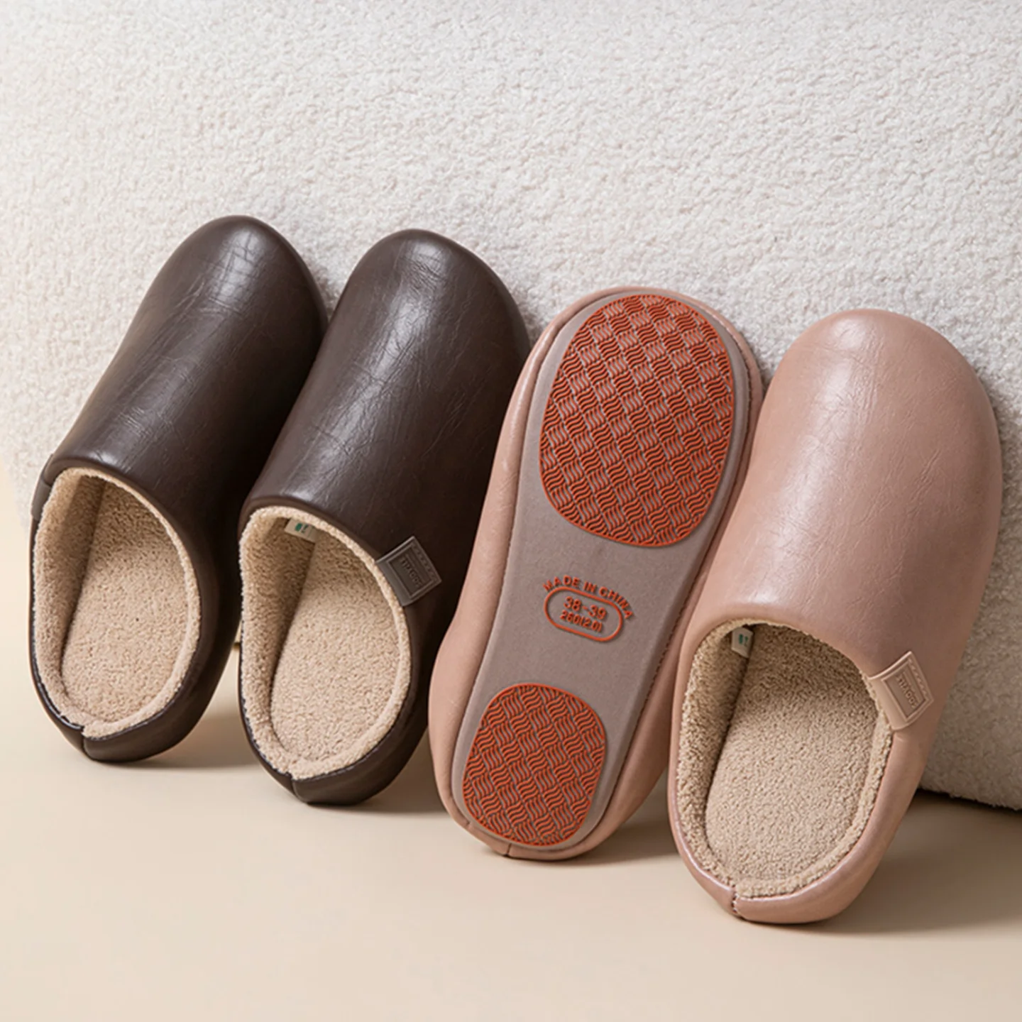Retro Pu Leather Mute Home Men's Slipper Winter Indoor Floor Soft Sole Non Slip Plush Slides Woman Fleece Lined Waterproof Shoes