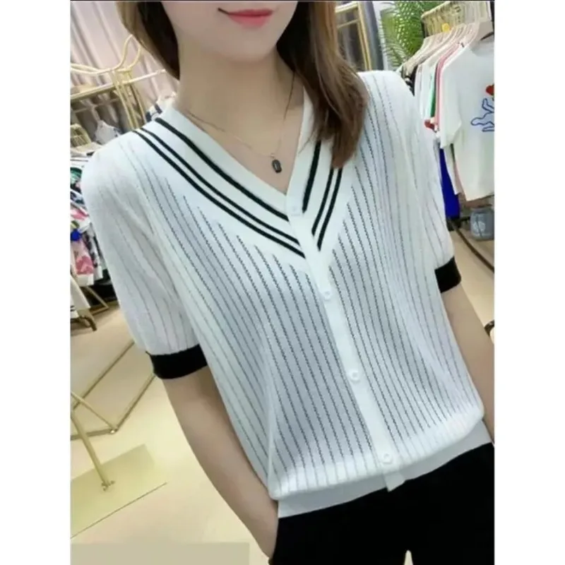 Summer 2024 Women\'s Pullover V-neck Panel Button Fashion Solid Contrast Color Elegant Slim Fit Versatile Short Sleeved Sweaters