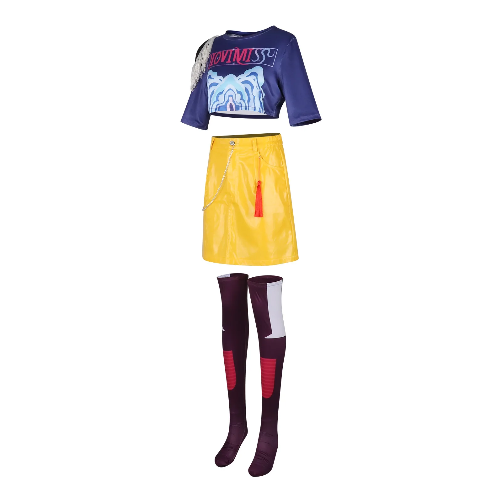 الزي التنكري لمجموعة الفتاة ميرا هي نفس زي الرسوم المتحركة ثنائي الأبعاد في فيلم الرسوم المتحركة