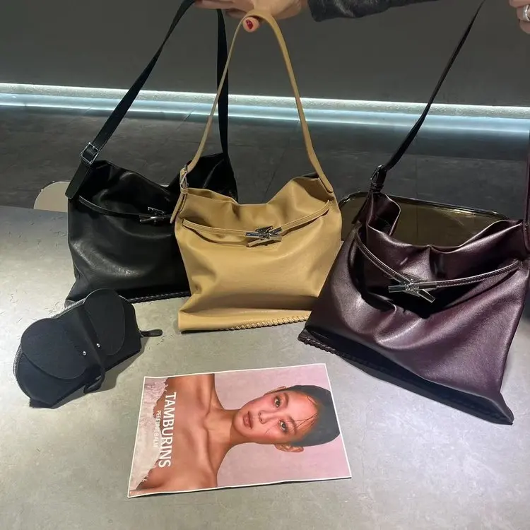 

Minimalist Unique Stylish Diaper Bags For Women Luxury Brand Shoulder Bag Simple Vintage Leather Messenger Bag Large Capacity