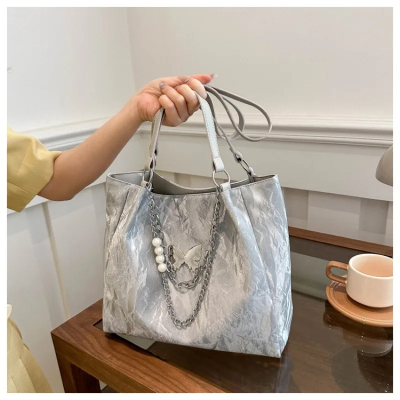 

2025 Women's New Silver Large Capacity Tote - Campus & Daily Commute Shoulder Bag for Ladies