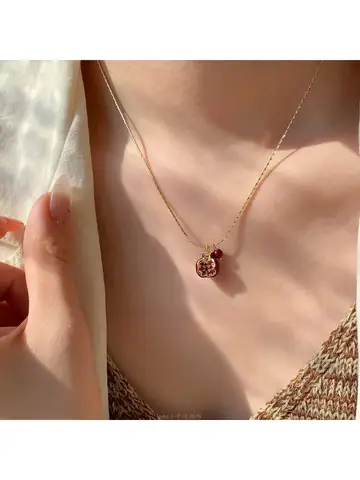 Retro Fashion Garnet Pendant Necklace 1PC 2025 New Fruit Collarbone Chain for Women Daily Match Earrings Set