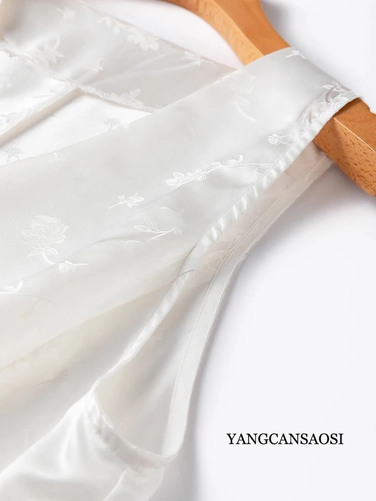 Exquisite Jacquard White Light Chinese Style 100% Natural Mulberry Silk Jacquard Satin Women's V-neck Sleeveless Vest