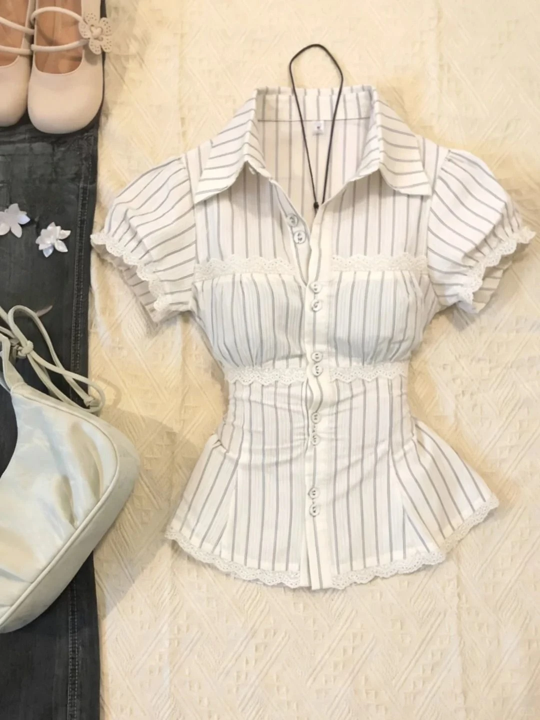 Japanische Kawaii Bluse für Damen, Weiß Gestreift mit Puffärmeln, Lässiges Y2K Vintage Harajuku Sweet Subkultur Sommer-Oberteil 2026
