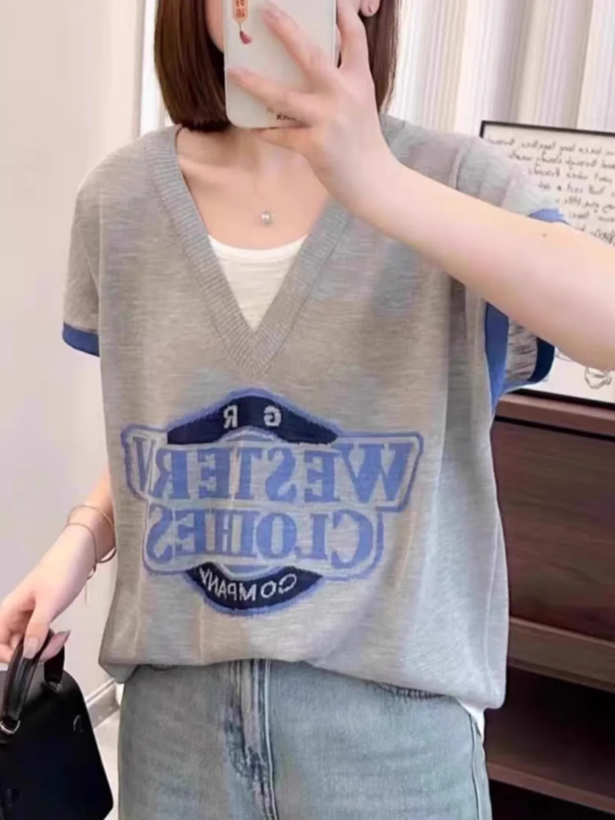 

Fashion with fake two letters jacquard ice silk knitted short-sleeved women's T-shirt summer V-neck loose slimming blouse