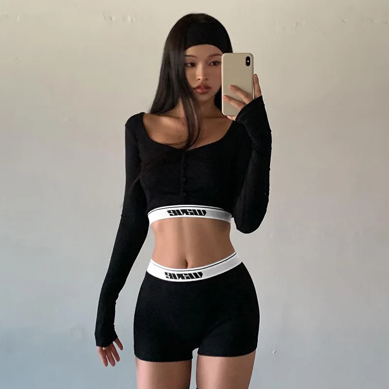 Women's Sexy Hot Girl Tight Fitting Long Sleeved Exposed Navel T-shirt Top High Waisted Shorts Sports Style Two-piece Set