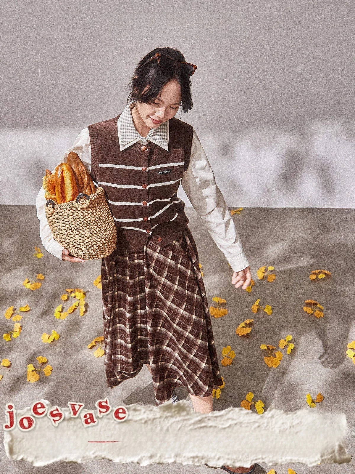 

Коричневый вязаный жилет женский, модный, с оборками, осенняя новинка 2025, для повседневной носки, с V-образным вырезом, на одной пуговице, однотонный