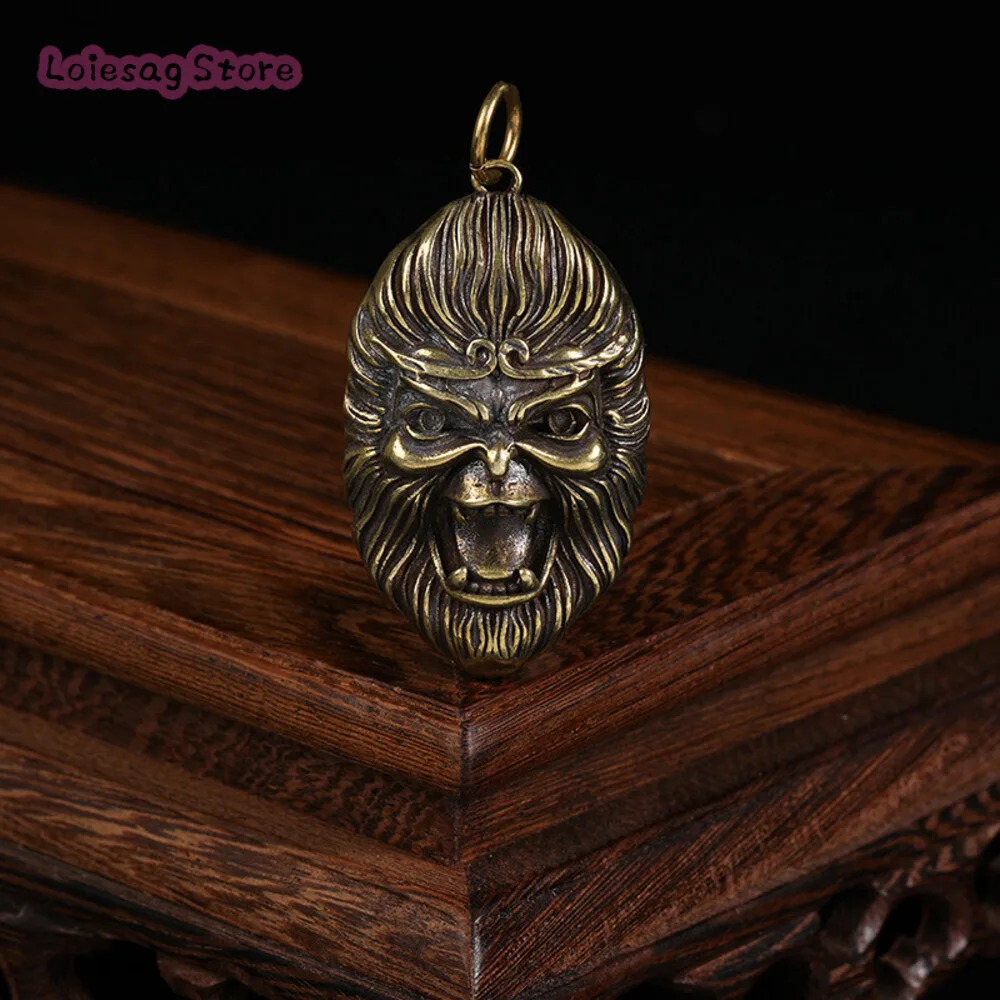 Personalized And Domineering Battle Victory Buddha Antique Sun Wukong Keychain Brass Trendy Pendant Jewelry