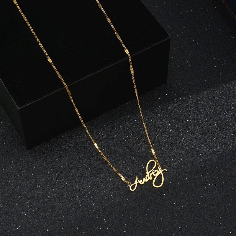 Collar de hilo de oro inglés con cadena de clavícula con nombre de acero inoxidable de corte personalizado, joyería personalizada de clavícula Simple para mujer