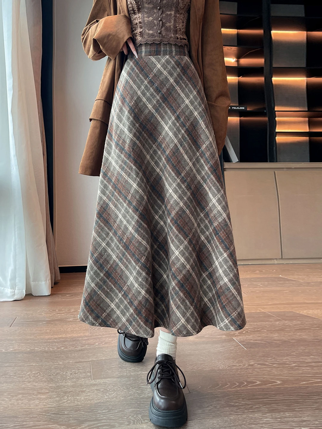 High Waist Plaid Midi Skirt Women's Winter Fashion Woolen Half-length Skirt Sweet Countryside Style Loose Fit A-line Skirt